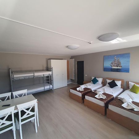 Aparthotel Nevada - Apartamente Констанца Екстериор снимка