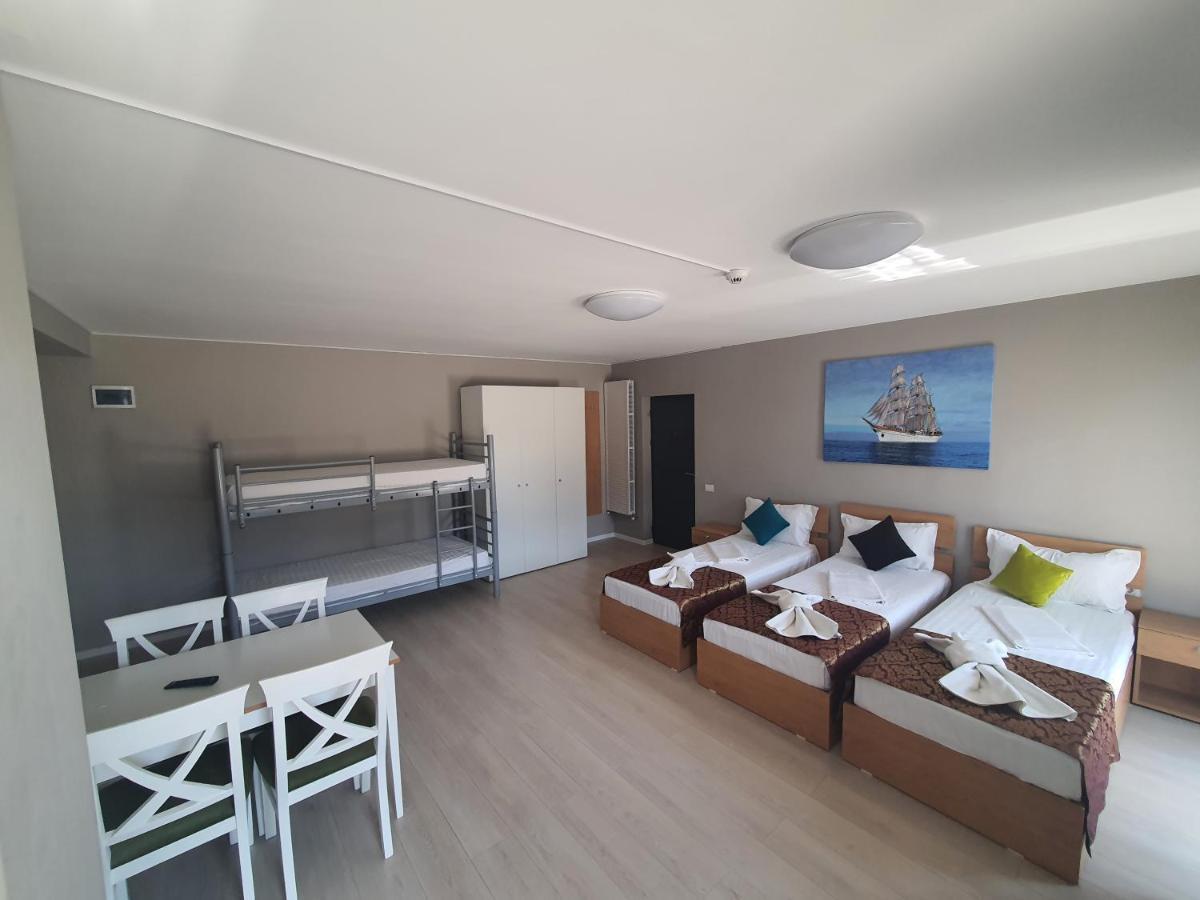 Aparthotel Nevada - Apartamente Констанца Екстериор снимка